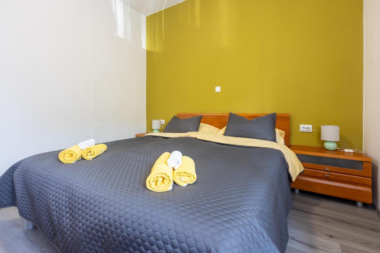 Apartman Dora Crikvenica Exteriör bild