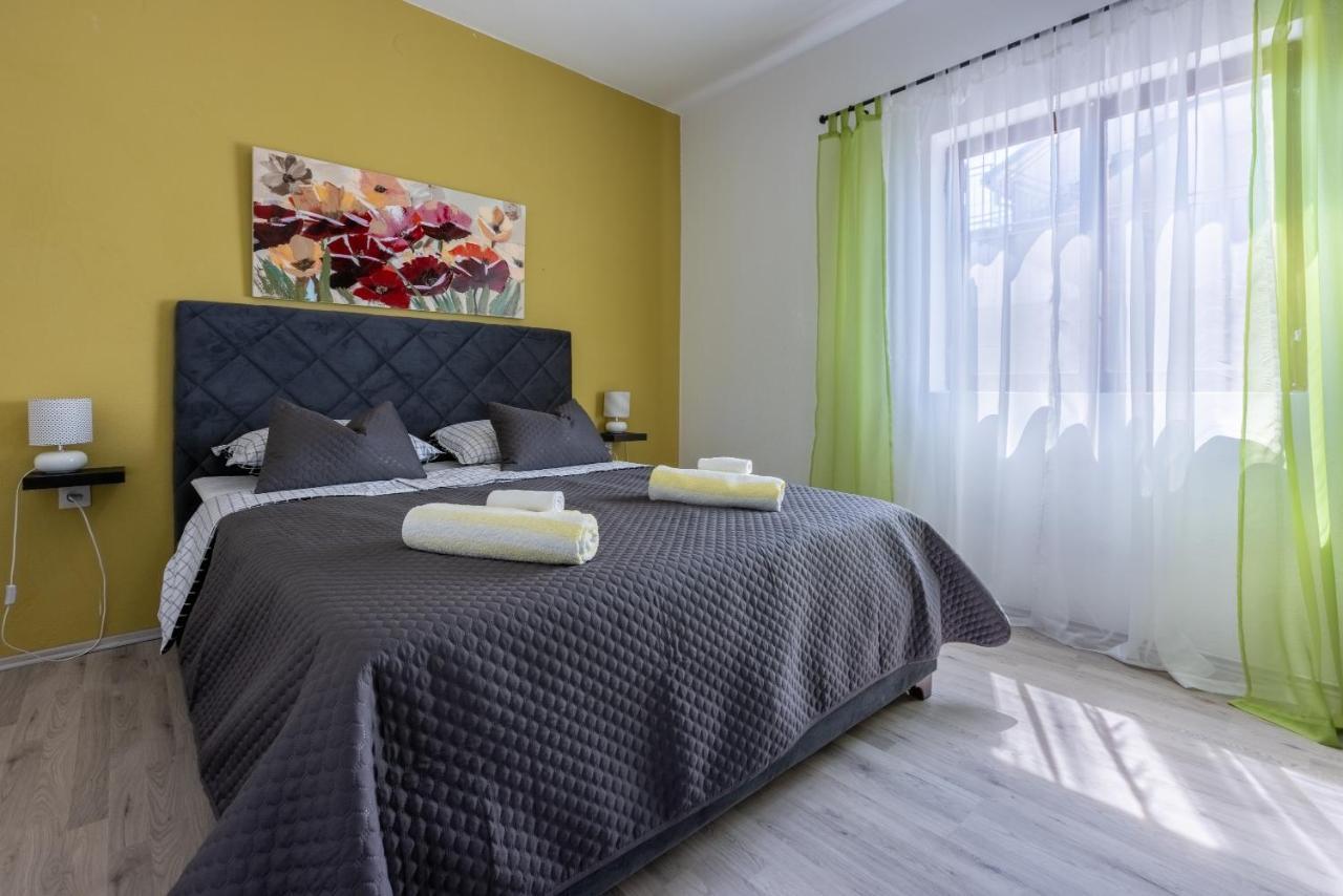 Apartman Dora Crikvenica Exteriör bild