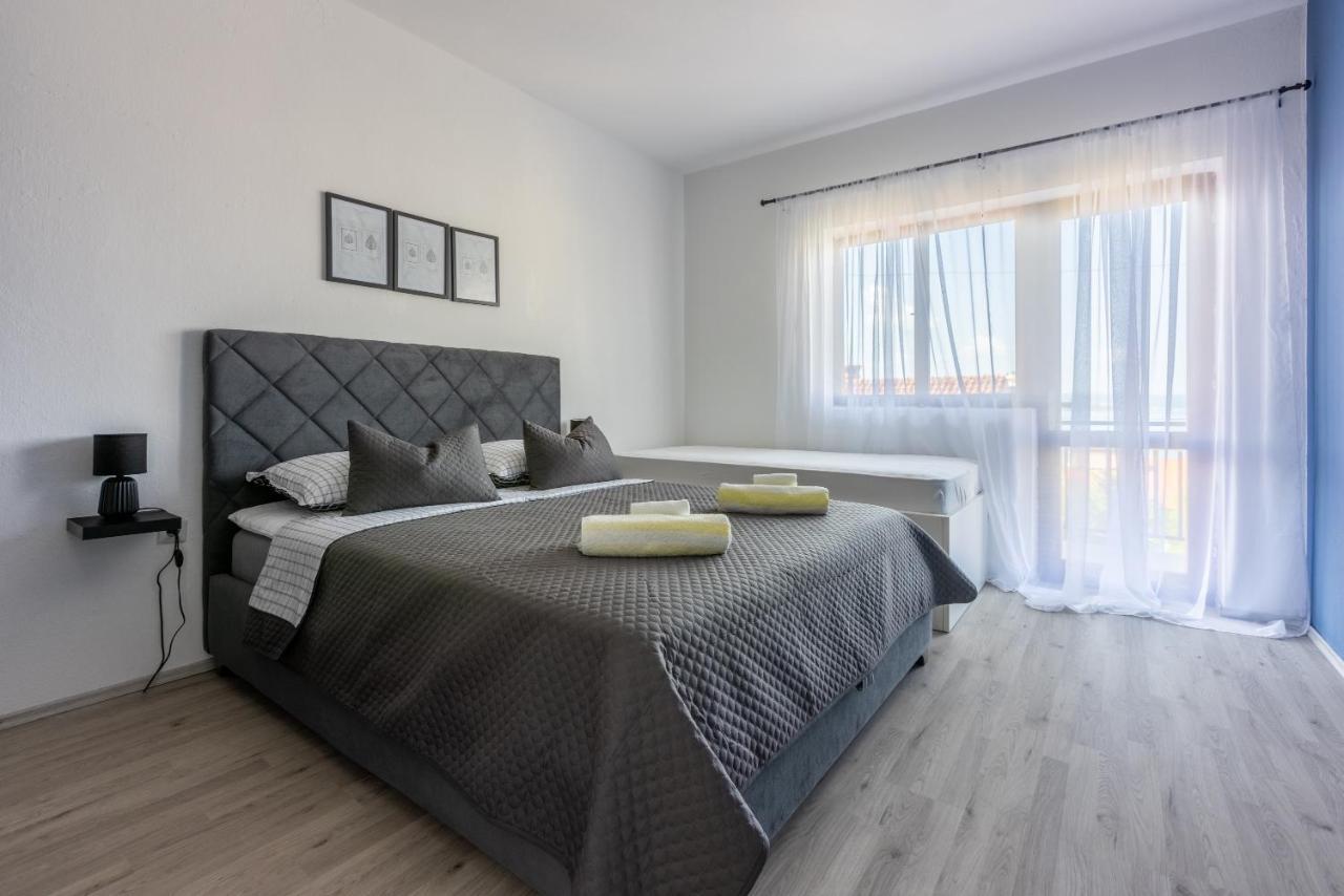 Apartman Dora Crikvenica Exteriör bild