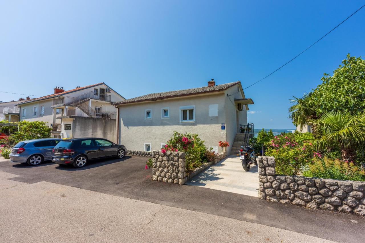 Apartman Dora Crikvenica Exteriör bild